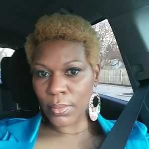 Meet your Posher, Jean